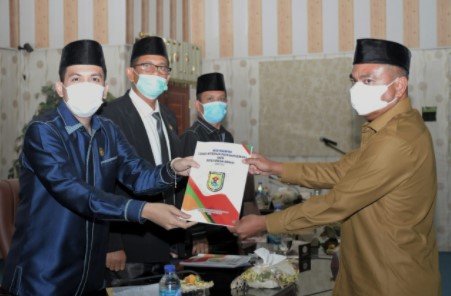  Bupati Sergai Sampaikan LKPJ Tahun 2020 di Rapat Paripurna DPRD