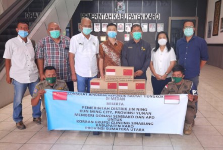  Bupati Karo Perintahkan BPBD Segera Bagikan Sembako dan APD dari Konjen RRT