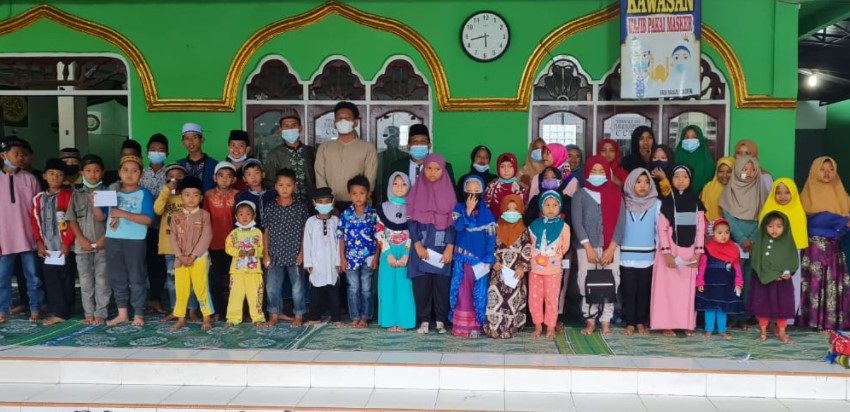  Agra Gurning Berbagi Tali Asih dengan Anak Yatim di Bulan Ramadhan