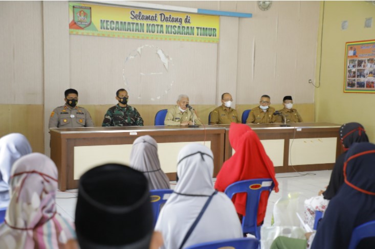  Bupati Asahan Salurkan Beras Kepada Kaum Dhuafa di Kecamatan Kisaran Timur