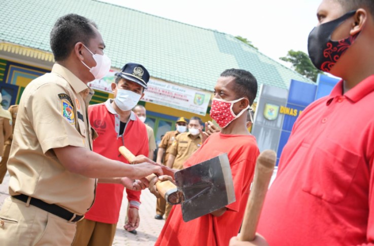  Lepas 30 Pasukan Merah, Bupati Harap Sergai Menjadi Lebih Bersih