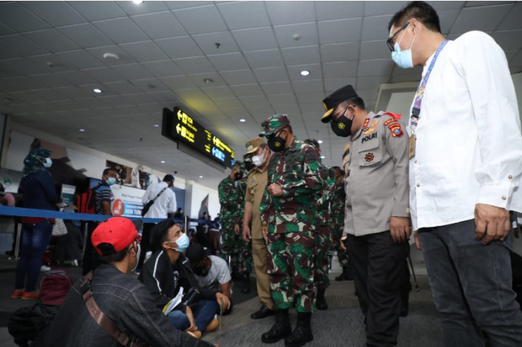 Kapoldasu dan Pangdam I/BB Tinjau Bandara Kualanamu dan Perketat Prokes