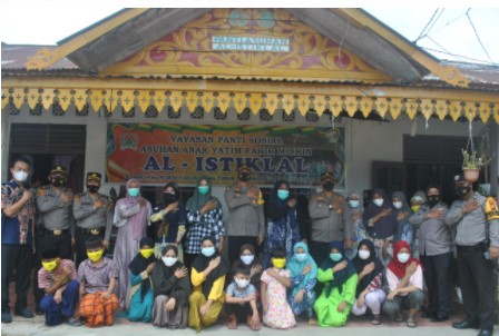  Kapolresta Pekanbaru Gelar Bakti Sosial di Bulan Suci Ramadhan