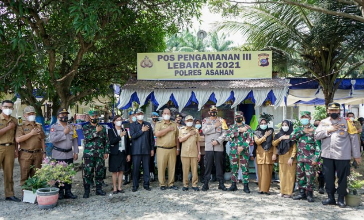  Bupati Asahan Bersama Forkopimda Tinjau Pos Penyekatan Larangan Mudik di Simpang Empat dan Aek Ledong