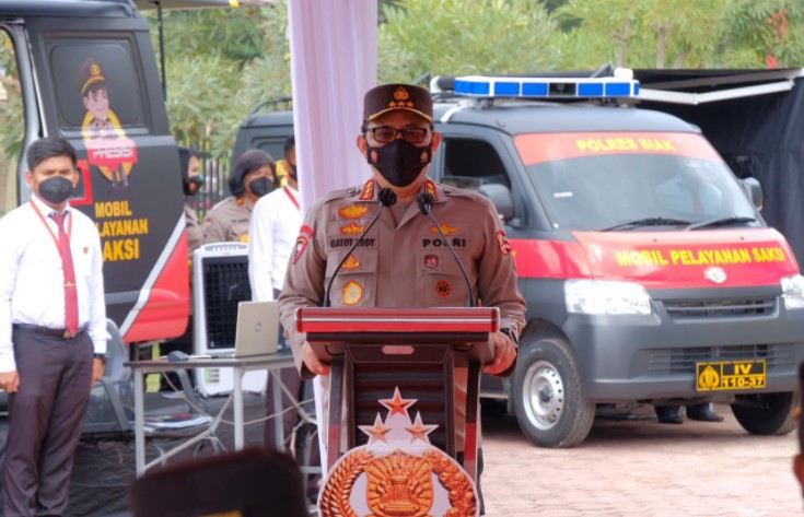  Wakapolri Resmikan Penggunaan 13 Unit Mobil Pelayanan Saksi Untuk Jajaran Polda Riau