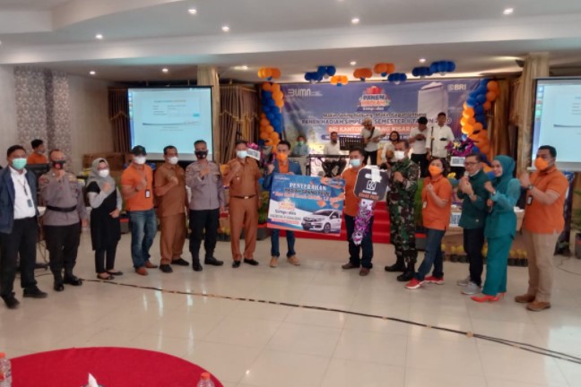 Rinne Simanjuntak Dapat Grandprize Mobil di PHS BRI Kanca Kisaran Semester II Tahun 2020