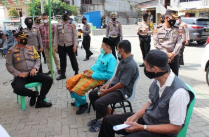  Polresta Pekanbaru Laksanakan Vaksinasi Covid-19 di Pondok Pesantren Miftahul Huda