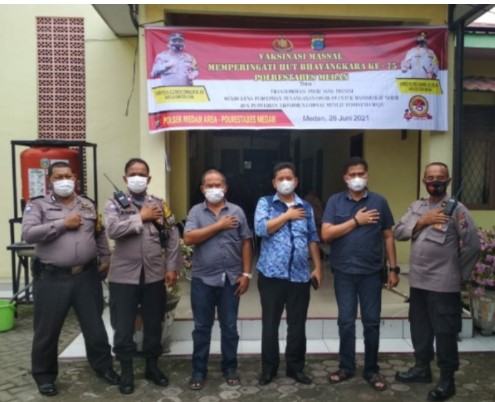  Polsek Medan Area Gelar Vaksinasi Massal Sambut HUT Bhayangkara Ke- 75