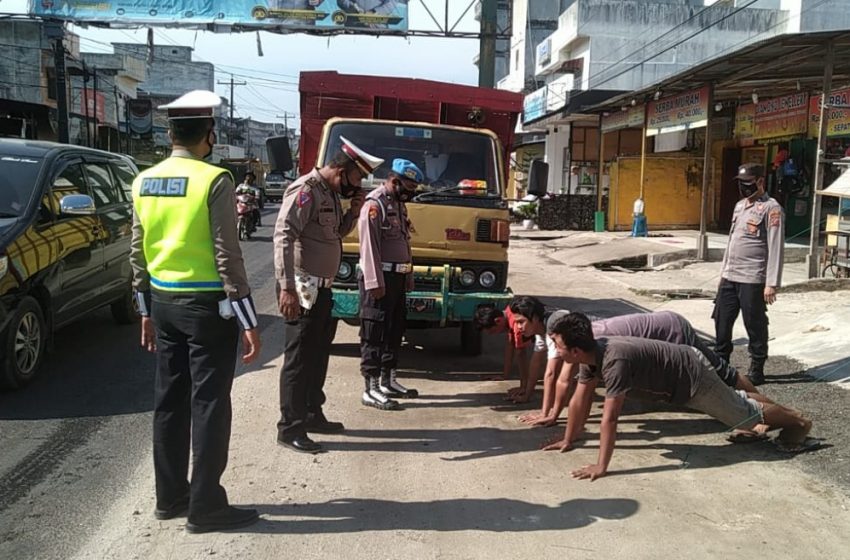 Operasi Yustisi Polres Batubara, Masyarakat Tak Patuh Prokes Dihukum Push-up