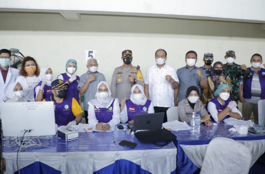  Pelaksanaan Vaksinasi Covid-19 Tahap II di Gedung Serbaguna Kisaran Berjalan Lancar