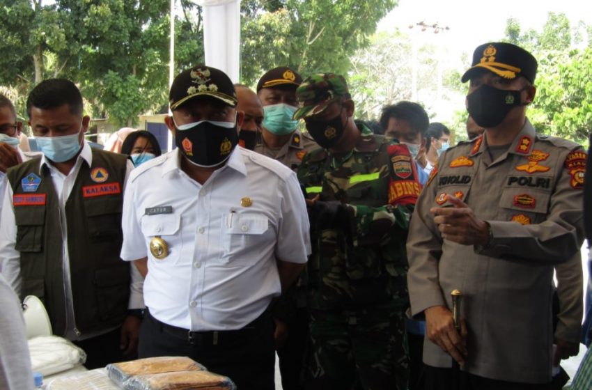  Bupati Kampar Bersama Kapolres Tinjau Pos PPKM Desa Tarai Bangun Kec. Tambang