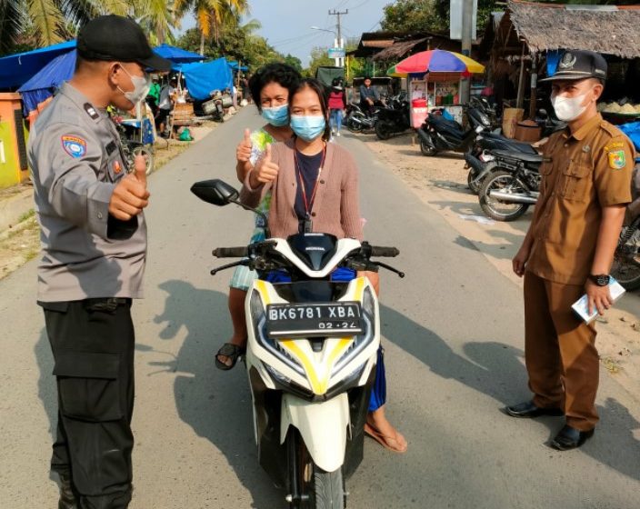  Polsek Kotarih Gelar KRYD Tingkatkan Disiplin Prokes dan Sosialisasi PPKM Mikro