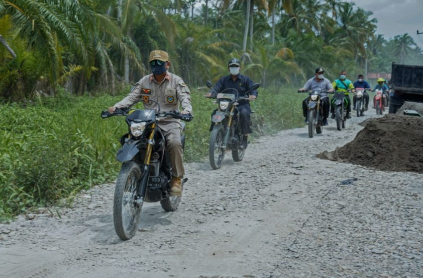  Forkopimda Asahan Tinjau Jalan Karya Bakti TNI AD di Kecamatan Sei Kepayang