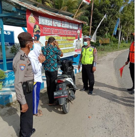  Dukung PPKM Level 4 Kota Medan, Polres Sergai Giat Pos Penyekatan di Dolok Masihul