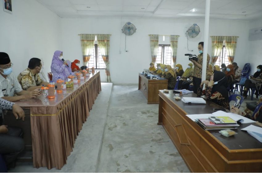  TP PKK Kabupaten Asahan Berikan Pembinaan Tertib Administrasi di Desa Pasiran