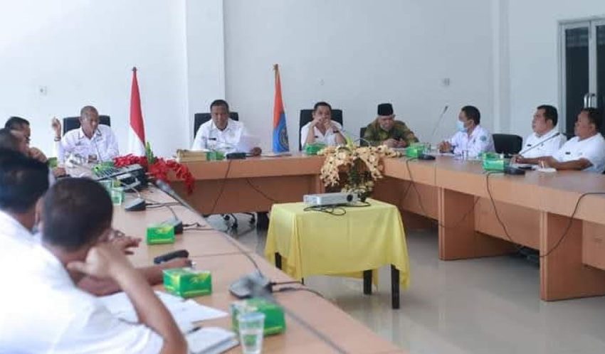  Pj Bupati Labuhanbatu Pimpin Rapat Persiapan Prokes Idul Adha