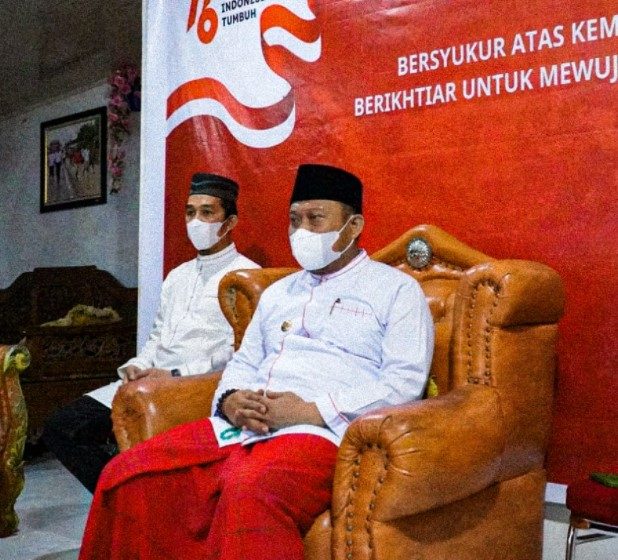  Bupati Kampar Ikuti Zikir dan Doa Kebangsaan 76 Tahun Kemerdekaan RI Bersama Presiden