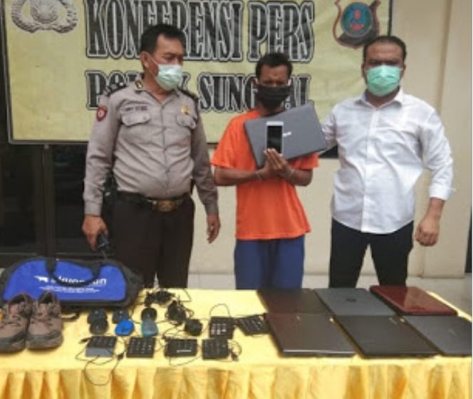  Polsek Sunggal Tangkap Maling Laptop