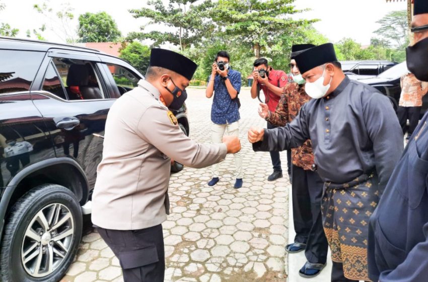  Kapolres Kampar Silaturrahmi Dengan Ninik Mamak