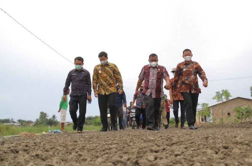 Selama 72 Tahun, Jalan Desa Naga Kisar Pantai Cermin Tak Penah Diaspal