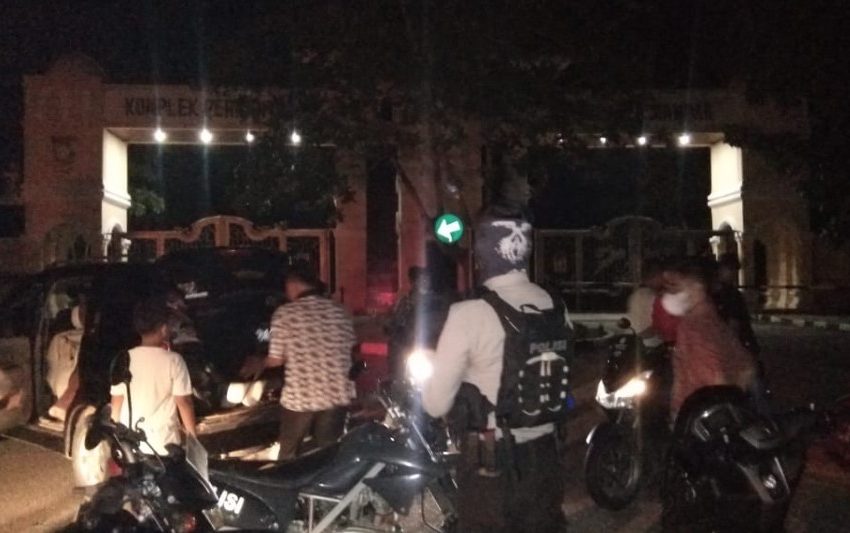  Antisipasi Balap Liar, Tim Tembak Polres Kampar Bubarkan Remaja yang Kumpul-Kumpul Sampai Larut Malam