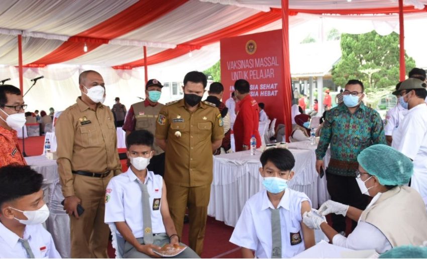  Gelar Vaksinasi Pelajar, Bupati Sergai: “Vaksinasi Adalah Ikhtiar Hadapi Pandemi”