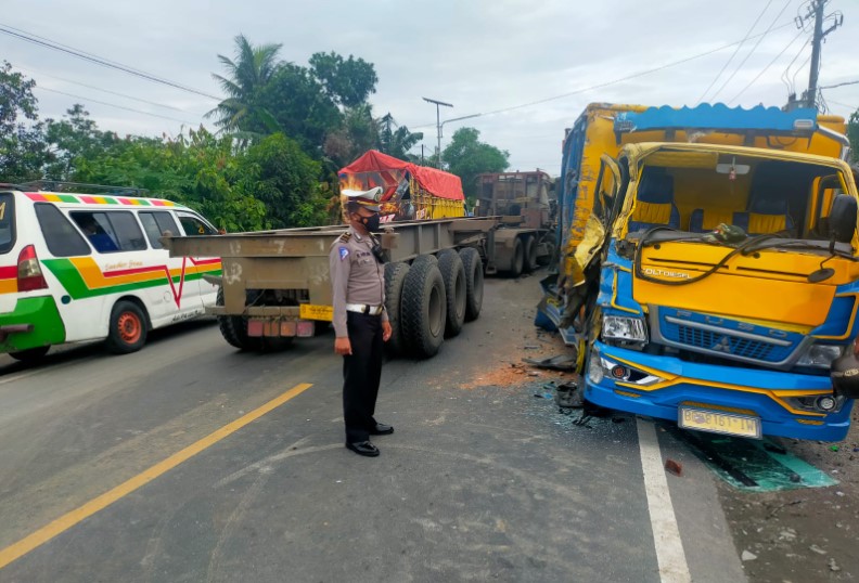  Tabrakan Beruntun di Jalinsum Teluk Mengkudu, Supir Trado Tewas dan 1 Luka Ringan