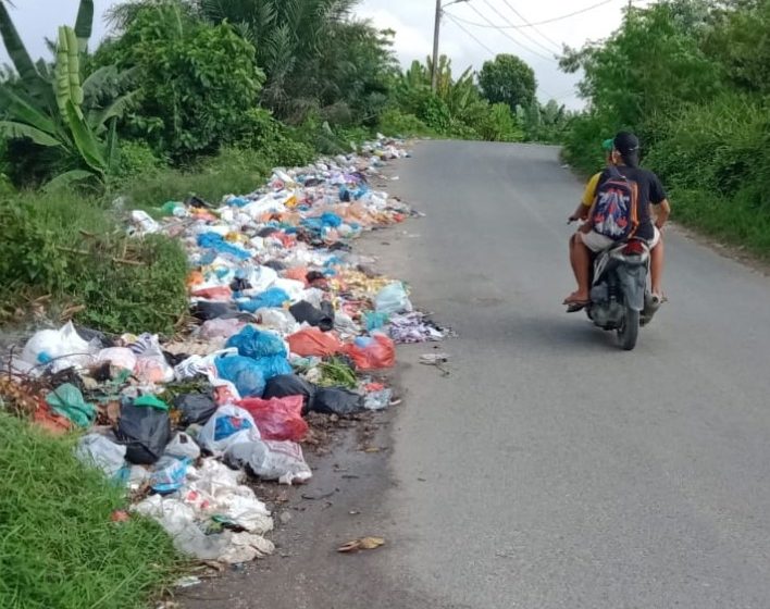 Sampah Bertumpuk di Jalan Dr Hamka Rantau Selatan, Warga Berharap Bupati Labuhanbatu Mampu Raih Piala Adipura