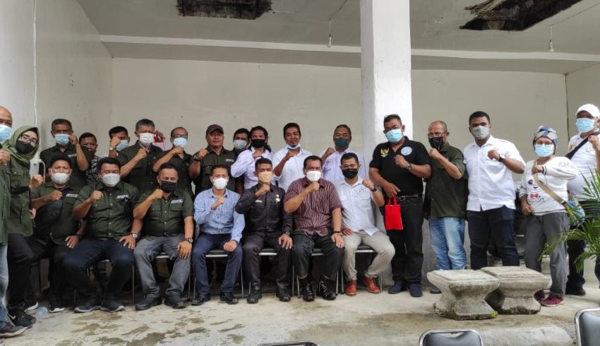  PUD Pasar Kota Medan Berkolaborasi dengan Wartawan Unit DPRD Medan dan P4B Gelar Baksos Donor Darah