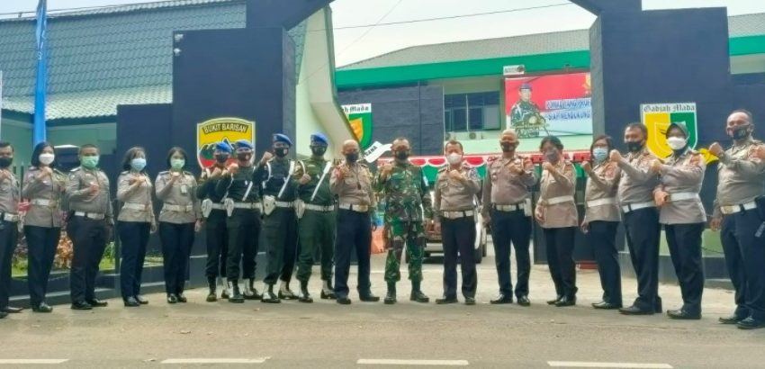 HUT TNI Ke-76, Kasat Lantas Polrestabes Medan Sambangi Dandenpom I/5 Medan