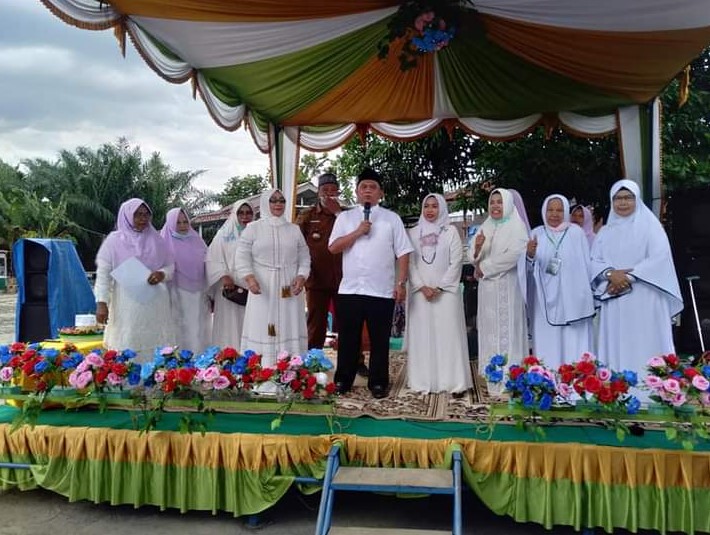 Bupati Labuhanbatu Hadiri Syukuran Wirid Yasin Akbar Wilayah II Ransel