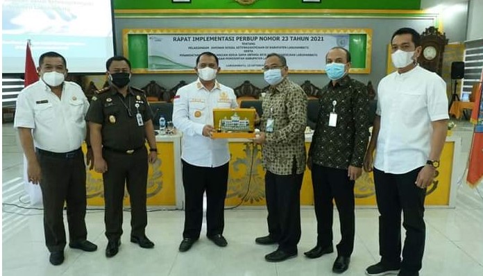  Bupati Labuhanbatu Gelar Rapat Implementasi dengan BPJS Ketenagakerjaan