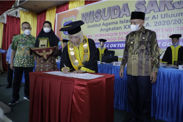 Bupati Hadiri Wisuda Sarjana IAIDU Asahan Angkatan XXVII TA 2020/2021