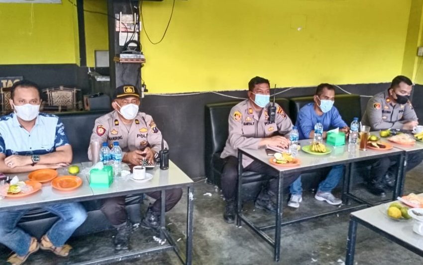 Kapolsek Percut Sei Tuan Yang Baru Silaturahmi dengan Wartawan