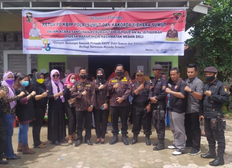  KBPP Polri Sumut Serahkan Bantuan Sembako, Kipas Angin dan Al Qur’an di Taman Bacaan Cinta Al Qur’an Al Istiqomah