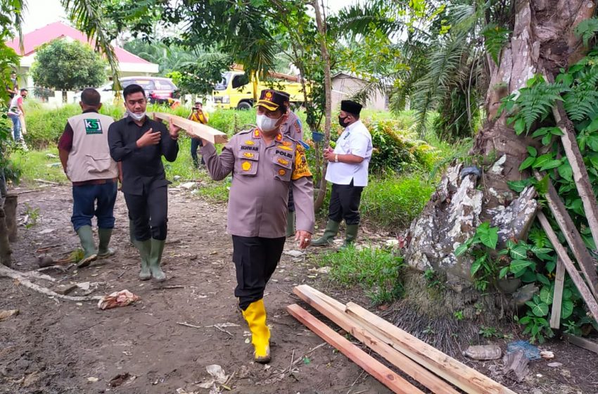  Kapolres Batubara Renovasi Rumah Tenun Tradisional Asmawati