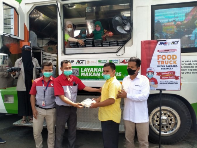  Aksi Pejuang Nafkah Humanity Food Truck ACTP Padang Sidempuan