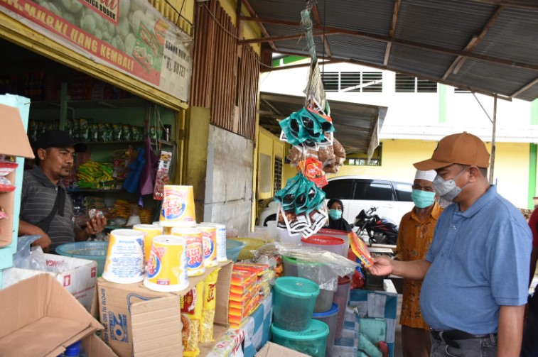  Pedagang dan Pembeli Ramaikan Eks Pekan Lelo di Pasar Rakyat Sei Rampah