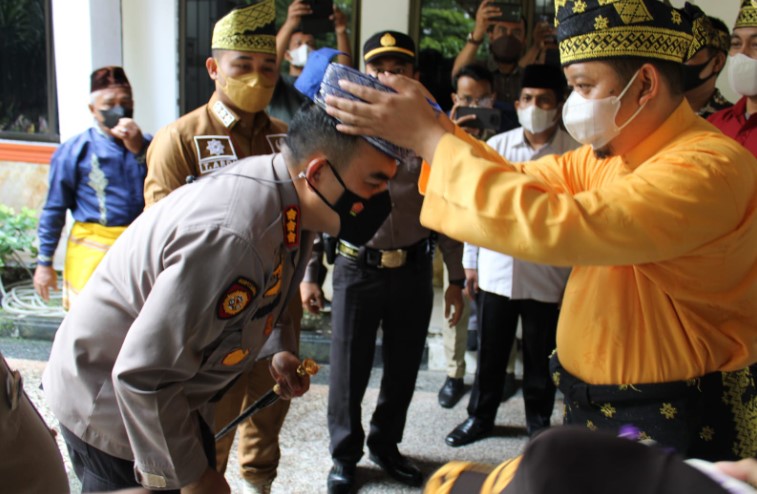  Kapolresta Pekanbaru Jalin Silaturahmi Bersama Para Tokoh Kecamatan Marpoyan Damai dan Bukit Raya