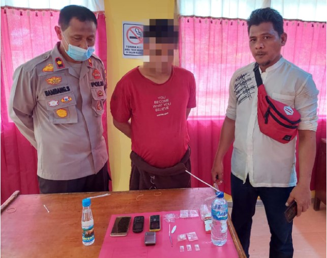  Unit Reskrim Polsek Kampar Kiri Tangkap Pelaku Narkoba di Desa Lipat Kain Selatan