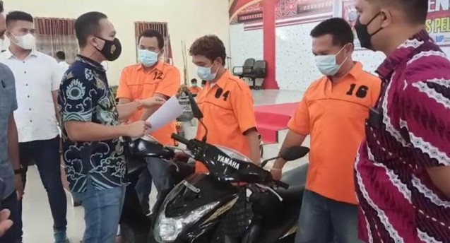 Bagol Gunakan Wanita sebagai Umpan Merampok Motor