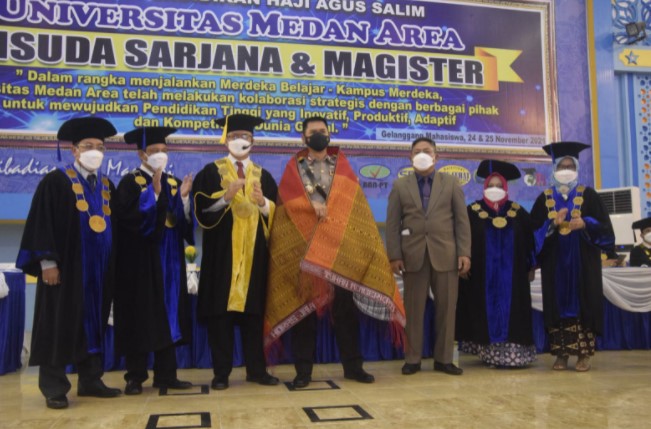  Hadiri Wisuda Program Sarjana dan Magister UMA, Waka Polda Sumut:  Dukung Polri Jaga Kamtibmas Sumut yang Kondusif