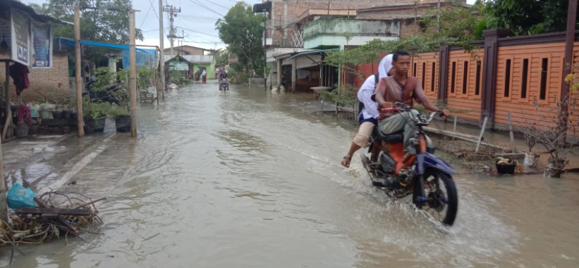  Banjir di Kecamatan Sei Rampah Capai Ketinggian 1 Meter