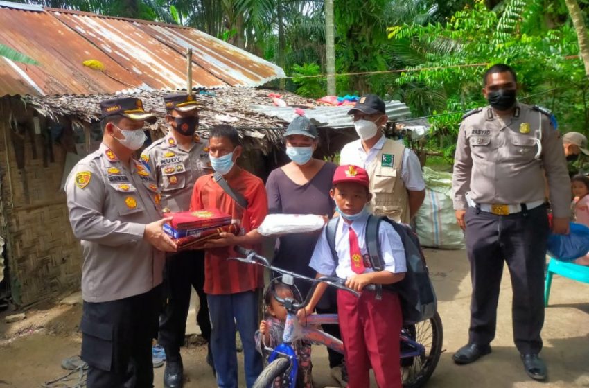  Simpati Dengan Nasib Seorang Pemulung, Kapolres Batubara Belikan Sepeda Untuk Berangkat ke Sekolah