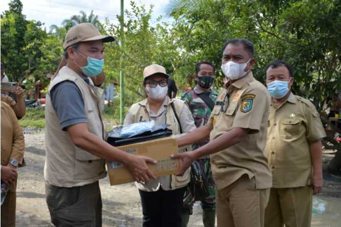  Wabup Sergai Kunjungi Pengungsi Banjir di Desa Meriah Padang