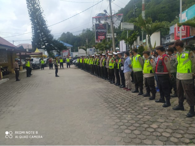  Polres Simalungun Terapkan Rekayasa Jalan Jalur Lintas Menuju Kota Wisata Parapat Antisipasi Lonjakan Kendaraan di Malam Pergantian Tahun