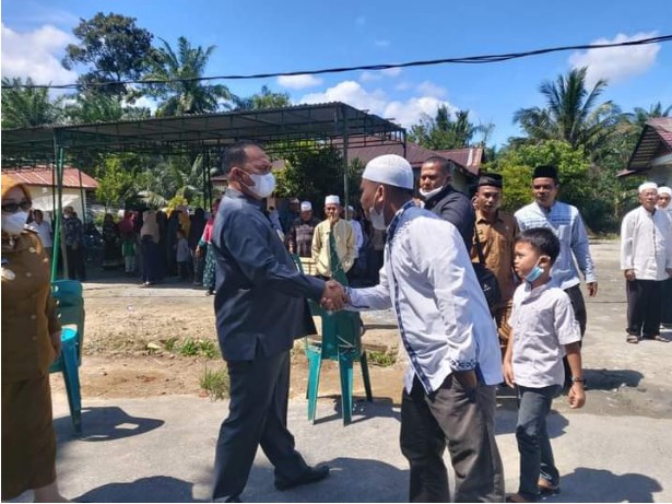 Bupati Labuhanbatu Berbelasungkawa Kunjungi Rumah Almh Hj Siti Aisyah