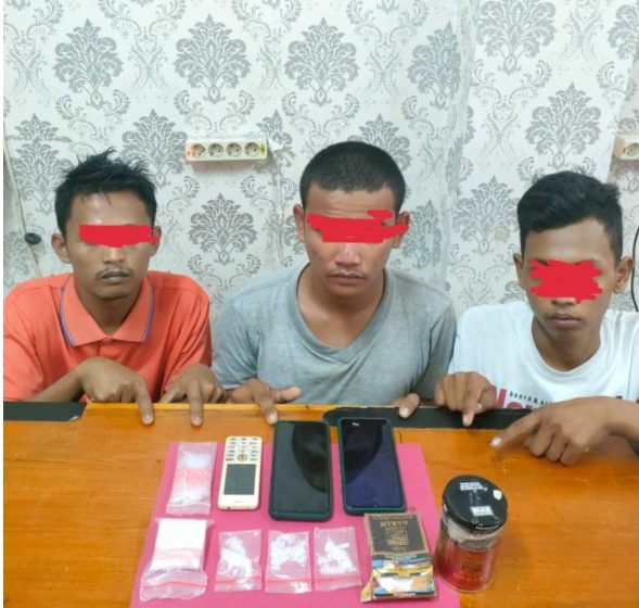  Satnarkoba Polres Siak Tangkap 3 Pengedar Sabu Kecamatan Kandis