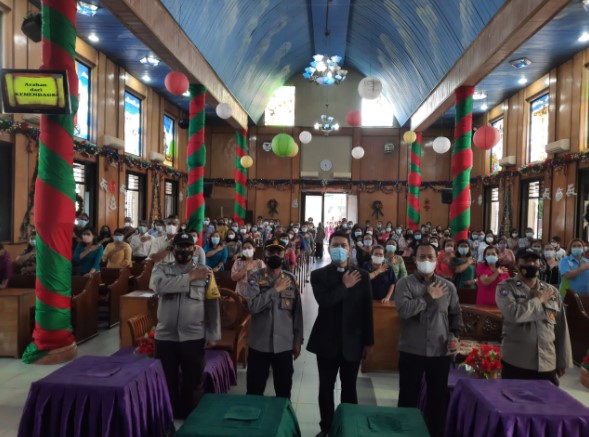 Polres Labuhanbatu Ajak Jemaat Gereja di Rantau Prapat Patuhi Intruksi Mendagri No.62/2021