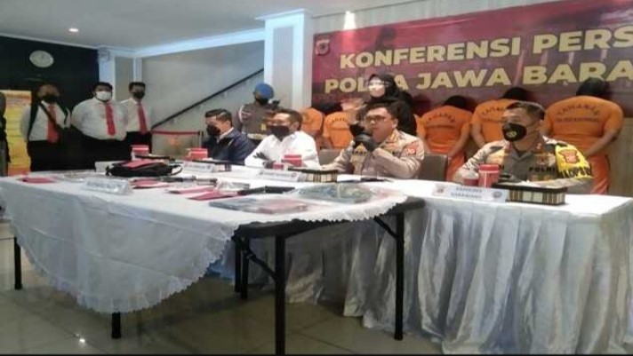  7 Perampok Bank Maybank Diringkus Polda Jabar dan Polres Karawang